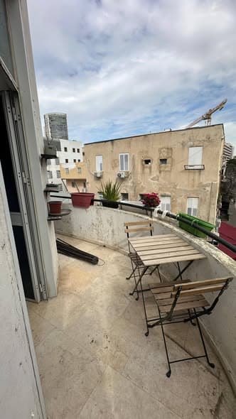2 room sublet in Lev HaIr
