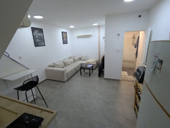 2 room sublet in Florentin - Photo 1