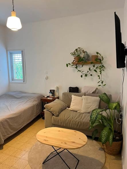 1 room sublet in Old North - Photo 1