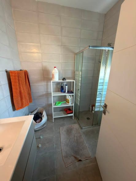 1 room sublet in Florentin - Photo 1
