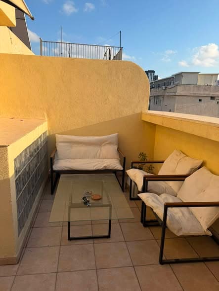 1 room sublet in Florentin - Photo 1