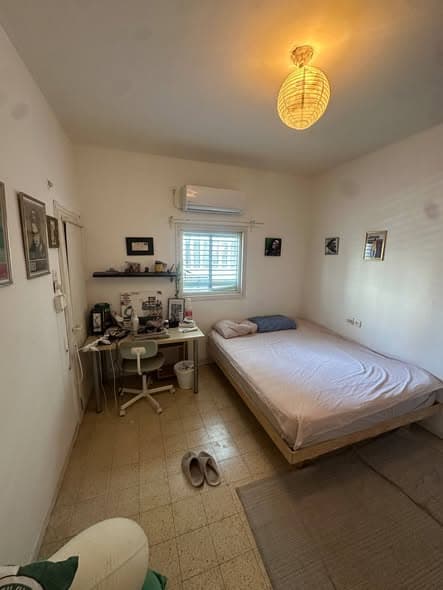 1 room sublet in Lev HaIr