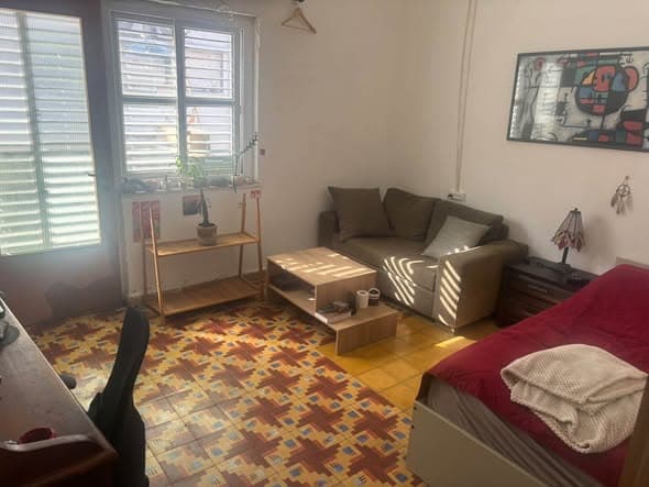 1 room sublet in Florentin - Photo 1