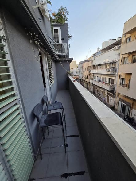 1 room sublet in Florentin - Photo 4