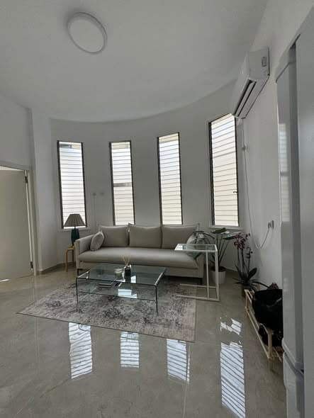 2 room sublet in Florentin - Photo 1