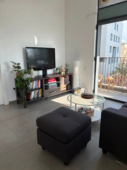 1 room sublet in Neve Tzedek
