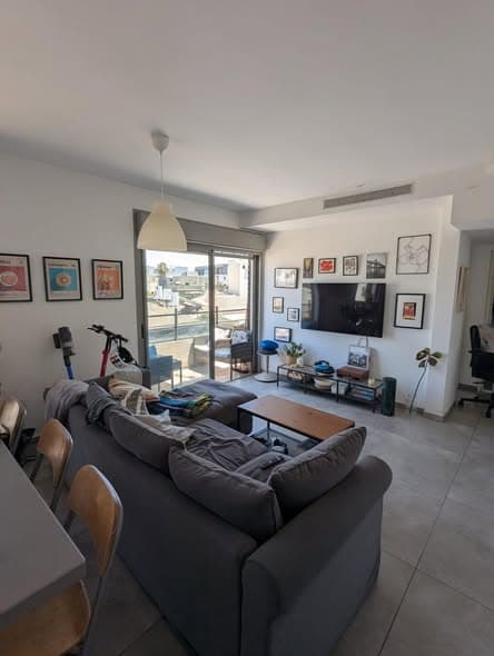 4 room sublet in Florentin - Photo 1