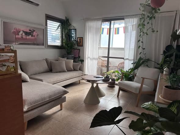 2 room sublet in Florentin - Photo 1