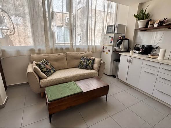 2 room sublet in Old North