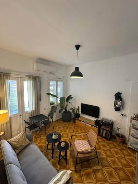 2 room sublet in Lev HaIr