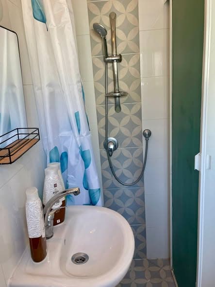 1 room sublet in Kerem HaTeimanim