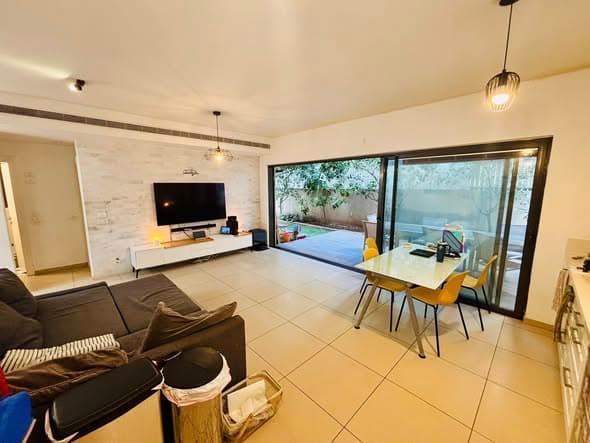 4 room sublet in Lev HaIr