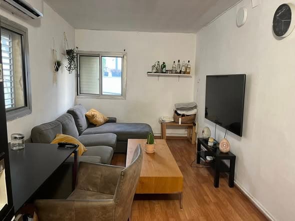 1 room sublet in Kerem HaTeimanim
