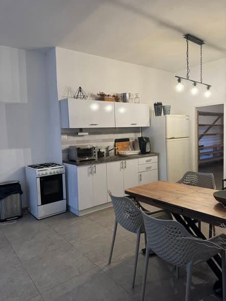 4 room sublet in Florentin