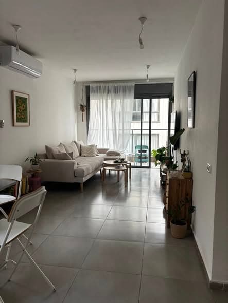 2 room sublet in Florentin - Photo 1