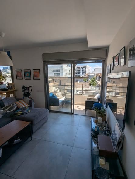 4 room sublet in Florentin - Photo 2