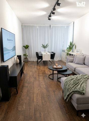 2 room sublet in Old North