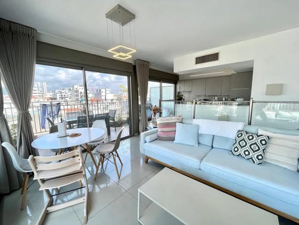 2 room sublet in Florentin - Photo 2