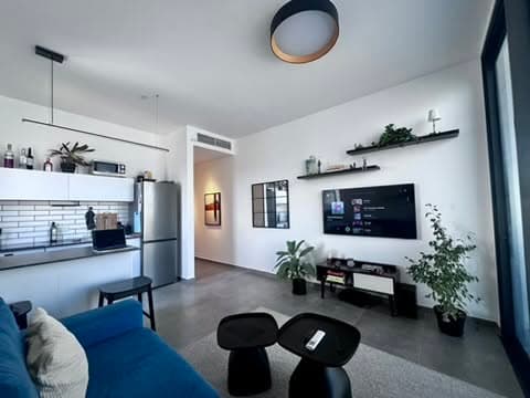 2.5 room sublet in Florentin - Photo 1