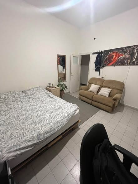 1 room sublet in Lev HaIr