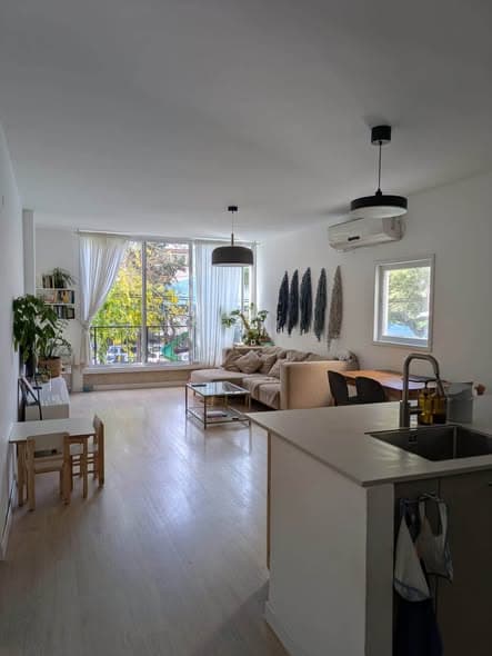 4 room sublet in Old North - Photo 1