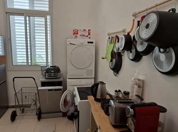 2 room sublet in Lev HaIr