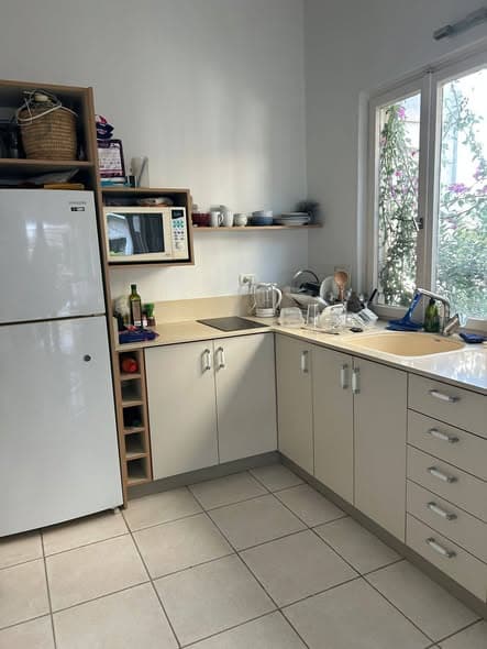 2 room sublet in Lev HaIr