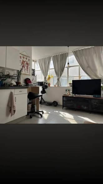 1 room sublet in Florentin - Photo 1