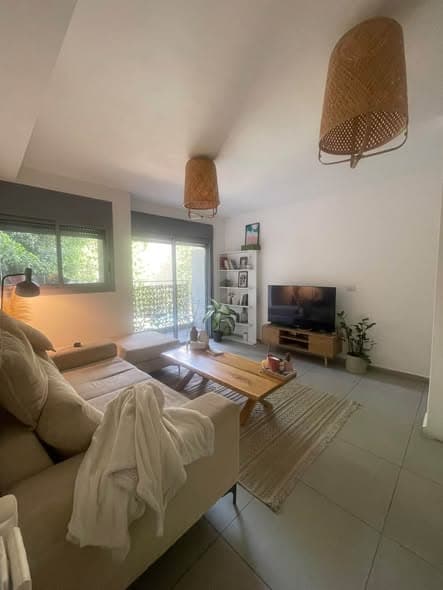 2 room sublet in Florentin