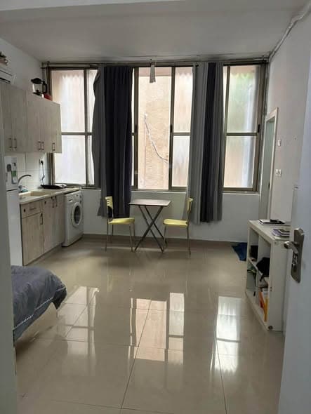 1 room sublet in Old North - Photo 1
