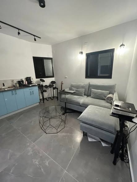 2 room sublet in Kerem HaTeimanim