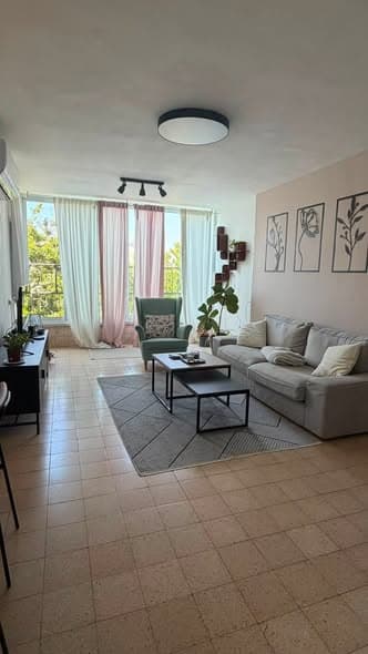 3 room sublet in Ramat Aviv - Photo 1