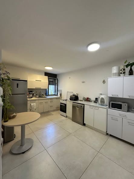 3 room sublet in Neve Tzedek