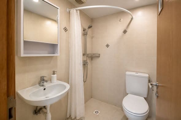 2 room sublet in Lev HaIr