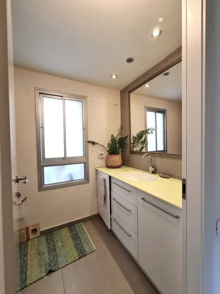 4 room sublet in Old North